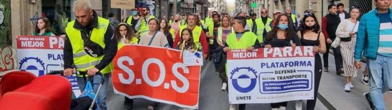 Una protesta de transportistas y familiares en Barcelona exige la «dimisión» de la ministra raquel Sánchez Jiménez 