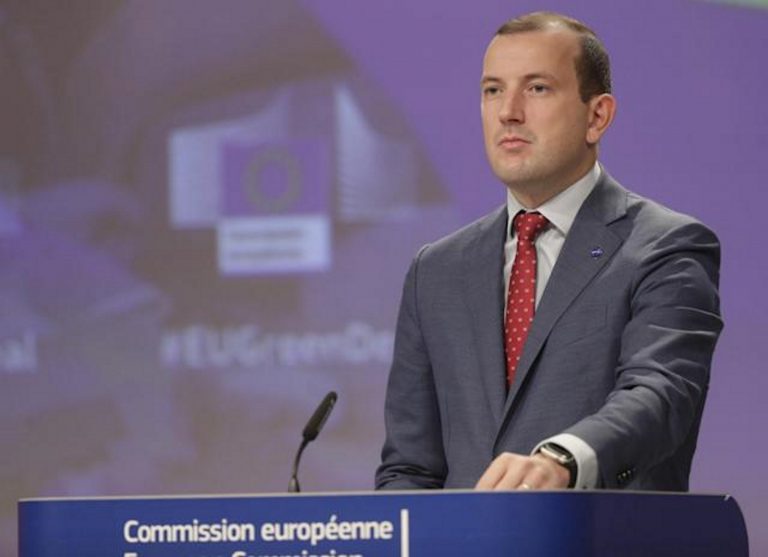 Virginijus Sinkevicius (UE) pide frenar al «dictador sanguinario Vladímir Putin» para evitar la «invasión» de otros países