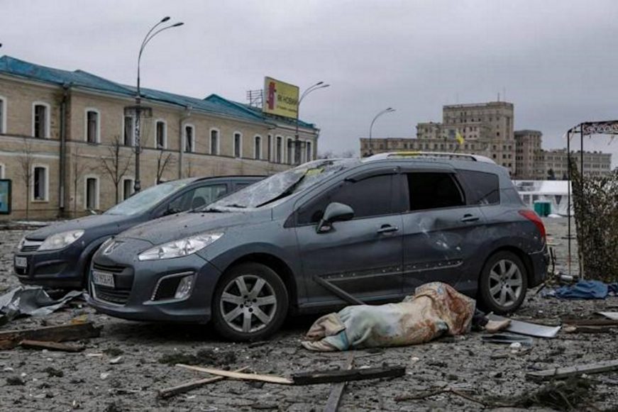 FOTOGRAFÍA. KIEV (UCRANIA), 01.03.2022. Rusia asesina a 10 civiles ucranianos y deja y 35 heridos en en Járkov en su invasión militar de Ucrania. Efe (4)