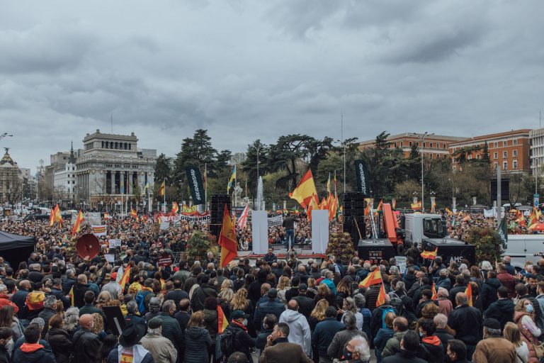 Abascal critica la «izquierda de cavernas, ruina, miseria y enemiga del pueblo al que ha robado todo el futuro»