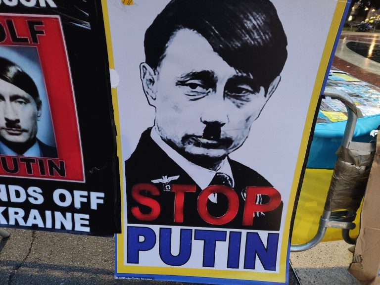 agencia Fitch: Es «inminente» el incumplimiento de pago de su deuda por parte de Rusia ante sanciones por la invasión rusa de Ucrania