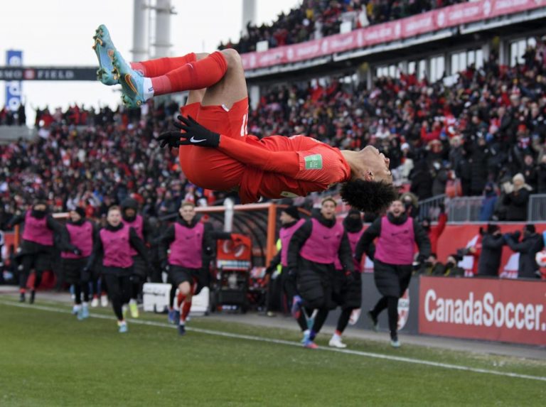 Canadá golea a Jamaica por 4-0 y se clasifica al Mundial de Catar 2022 tras 36 años de ausencia