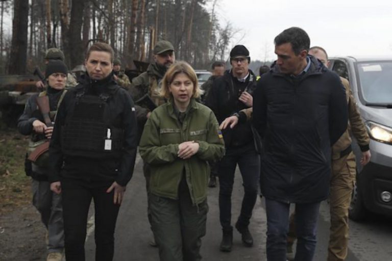 Ucrania| Sánchez: «Conmovido al comprobar en las calles de Borodianka el horror y las atrocidades de la guerra de Putin»