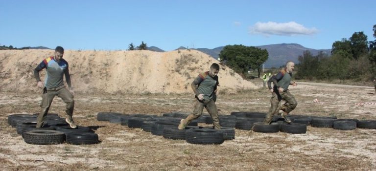 Cataluña| El Ejército organiza una carrera de obstáculos cívico-militar en Sant Climent de Sescebes (Gerona)