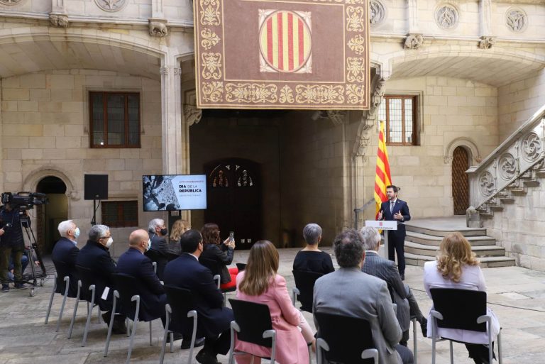 Cataluña| Aragonés ve en el golpista Francisco Marcía «servicio y compromiso feminista» para el «gran salto del clima» porque «somos una Nación»