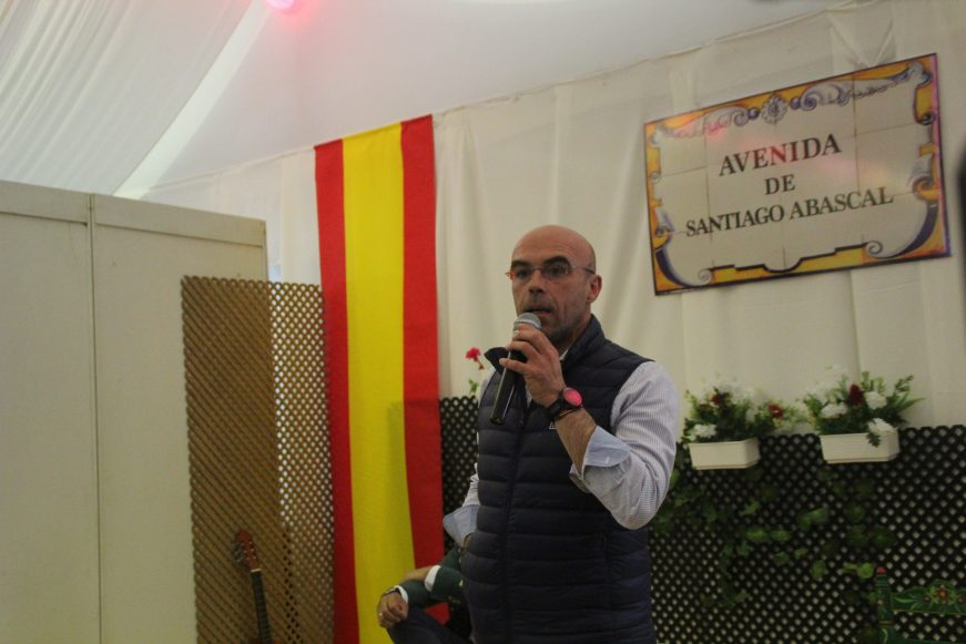 FOTOGRAFÍA. BARCELONA (ESPAÑA), 29.04.2022. Buxadé y Garriga en la feria de Abril de Cataluña. Ñ pueblo (62)