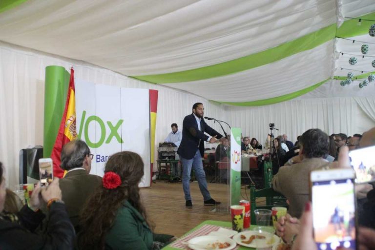 Garriga anuncia un «futuro esperanzador» en el cierre de campaña de VOX en Barcelona