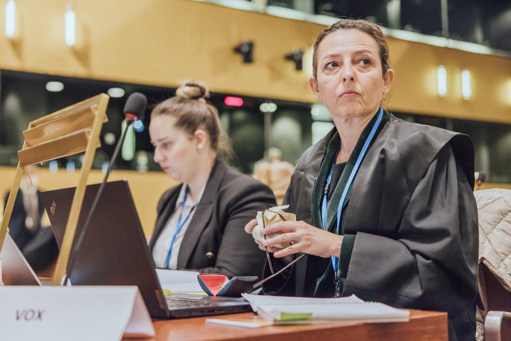 FOTOGRAFÍA. LUXEMBURGO (LUXEMBURGO), 05.04.2022. La Secretaría Jurídica del partido político VOX España, Marta Castro Fuentes. Ñ Pueblo (1)