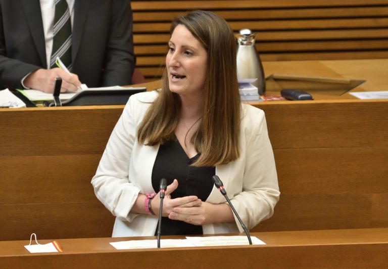Vega (VOX): El Gobierno del PSOE, Podemos y Compromís «financia campañas sobre cómo hacer sexo con drogas»