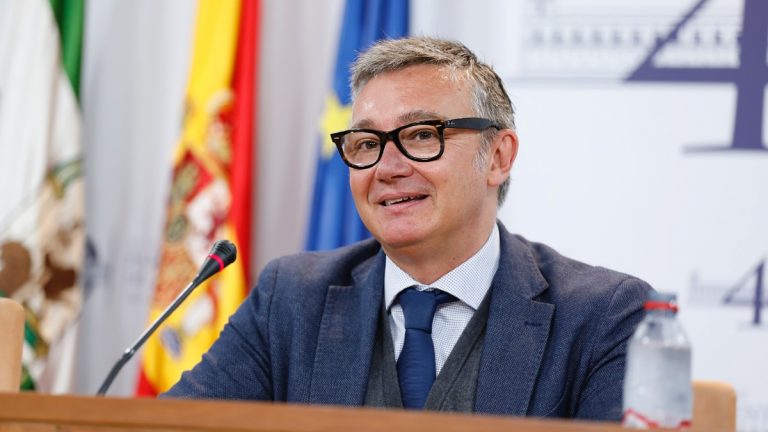Elecciones Andalucía 2022| VOX aspira a gobernar y advierte al «prepotente» Juan Manuel Moreno Bonilla: «Se piensa que vamos a apoyar por activa absteniéndonos a un Gobierno como el suyo»