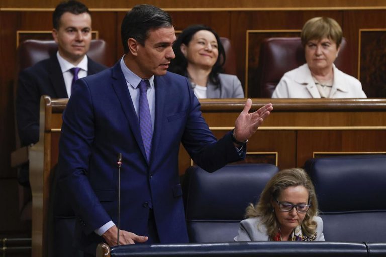 España| Sánchez rebaja el crecimiento previsto para la economía española al 4,3 %, lo que supone 2,7 puntos menos respecto al 7 % que estimaba