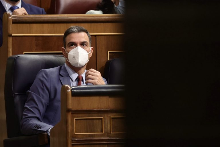 Espionaje al Procés| Pedro Sánchez cede a la campaña separatista y Carles Puigdemont, Arnaldo Otegi y los CDR tendrán acceso a los Secretos Oficiales de España