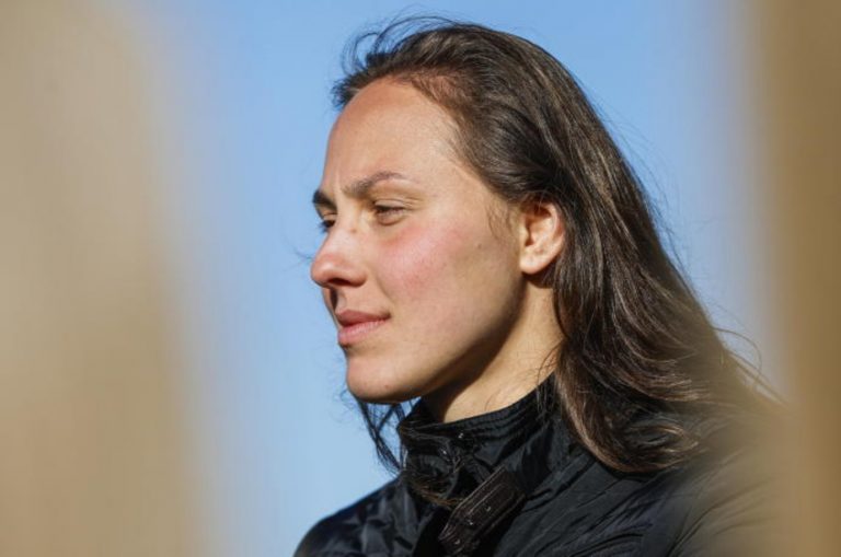 Masacre a civiles por Rusia en Ucrania| Veronika Pershyna (vecina de Bucha): «Los rusos matan, torturan, roban, violan a chicas y disparan a coches de refugiados que huyen»