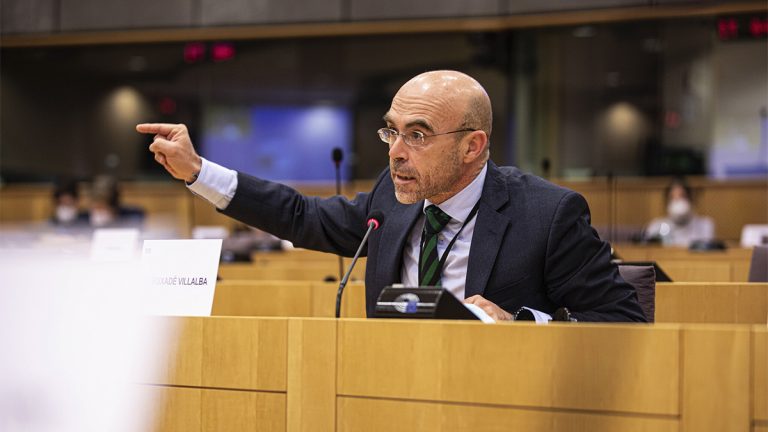 Bruselas| El catalán Jorge Buxadé Villalba (VOX) lleva «la violencia de los grupos separatistas» en Cataluña ante la Comisión Europea