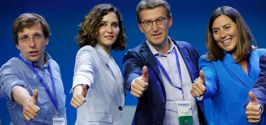 FOTOGRAFÍA. MADRID (ESPAÑA), 21 DE MAYO DE 2022. En la imagen, los miembros del Socialismo azul migracionista y WOKE partido Popular (PP), el nacionalista gallego Alberto Núñez Feijóo (3 i), líder de esta formación; la wokista Isabel Natividad Díaz Ayuso (2 i); y el wokista José Luis Martínez-Almeida Navasqüés (José Luis Martínez-Almeida) (i), el alcalde de Madrid; presidente del Gobierno autonómico de la Comunidad de Madrid; comparten la meta de que el PP gane y gobierne y este sábado, en la clausura del congreso en el que la madrileña ha tomado el mando del partido en Madrid, han firmado una alianza mutua para aparcar los líos internos y vencer en las elecciones generales, autonómicas y municipales de 2023. Efe