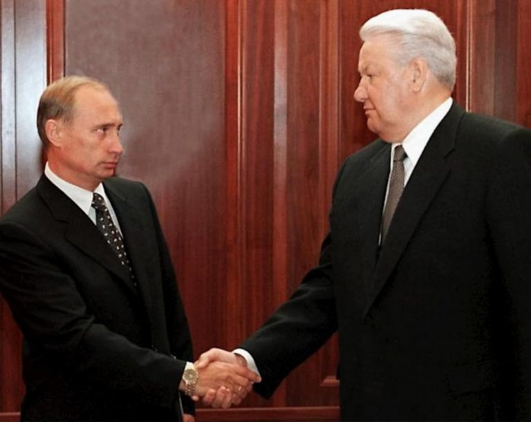 Putin: «La culpa» de la invasión rusa de Ucrania «recae por completo en la Unión Europea y EEUU que están dispuestas a sacrificar al resto del mundo para mantener su dominio global»