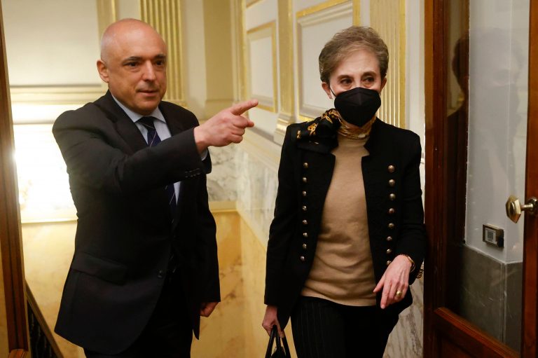 Espionaje al Procés| La directora del CNI Paz Esteban muestra las autorizaciones judiciales para espiar a los golpistas y aliados bilduetarras