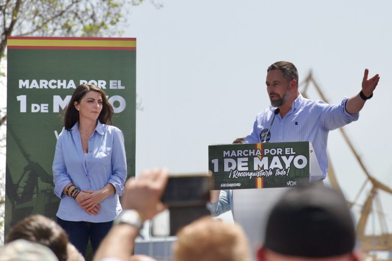 Andalucía| Macarena Olona: «Soy la candidata del pueblo». Abascal: «Es el momento de que España elija». «Estamos en una encrucijada social»