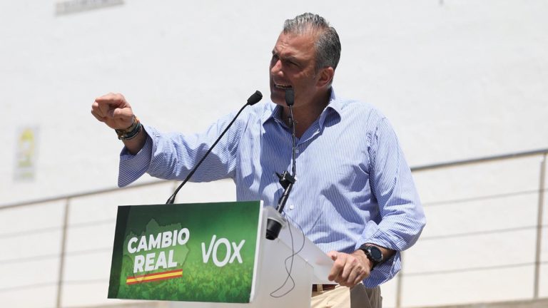 El Rompido| Ortega Smith: El PSOE dice que «no hay dinero» para los andaluces pero «se gasta 20.000 millones € en el ministerio de la desigualdad y de la mentira y en regar el chantaje separatista y proetarra»
