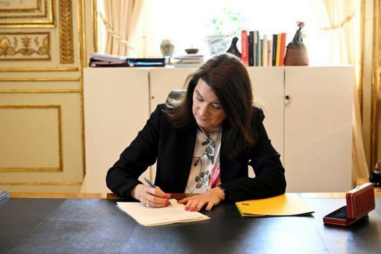 Guerra de Putin| Ann Linde firma la solicitud de la entrada de Suecia en la OTAN: «Es algo grande, serio y como si hayamos logrado lo que creemos que es lo mejor para Suecia»
