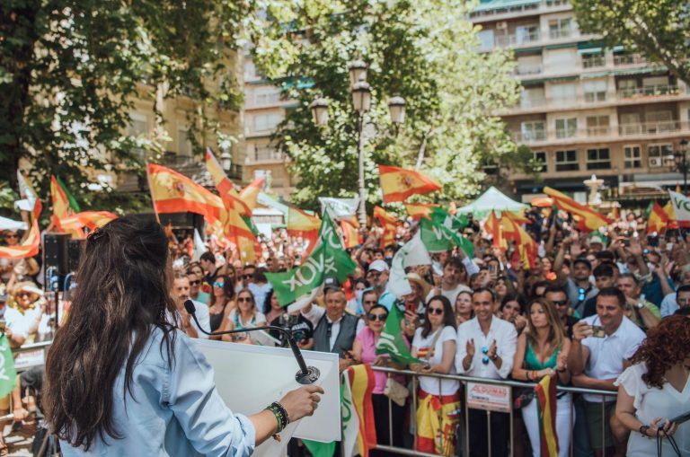Granada| Olona: «Hoy lo que estamos disputando es la presidencia de la Junta de Andalucía, no hay encuesta cocinada que sea capaz de esconderlo»