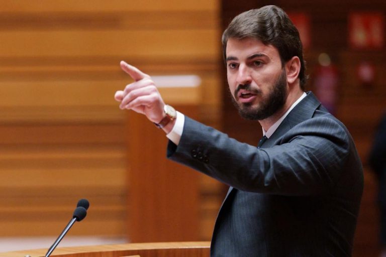 Castilla y León| Vicepresidente Juan García-Gallardo Frings (Vox) al PSOE: Las leyes ‘progre’ «trituraran a los niños con discapacidad en el vientre de las madres»