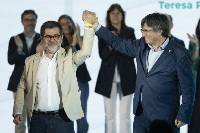 JxCat| Puigdemont y Jordi ceden el testigo a la imputada Borràs e indultado Turull, obligados por la Trama Rusa del Procés
