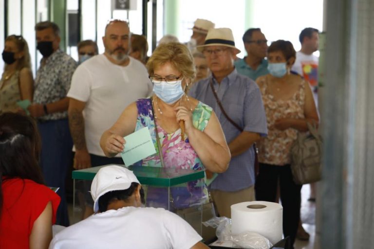 Andalucía| 4 sondeos: Cs desaparece, 2 dan la mayoría absoluta al PP y 2 confirman el Gobierno VOX y PP