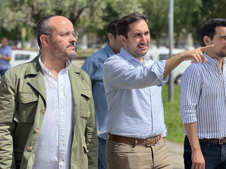 Mataró| Los dirigentes del PP pisan la calle para denunciar «grave problema de inseguridad» y «datos escalofriantes» sobre la violencia en Cataluña