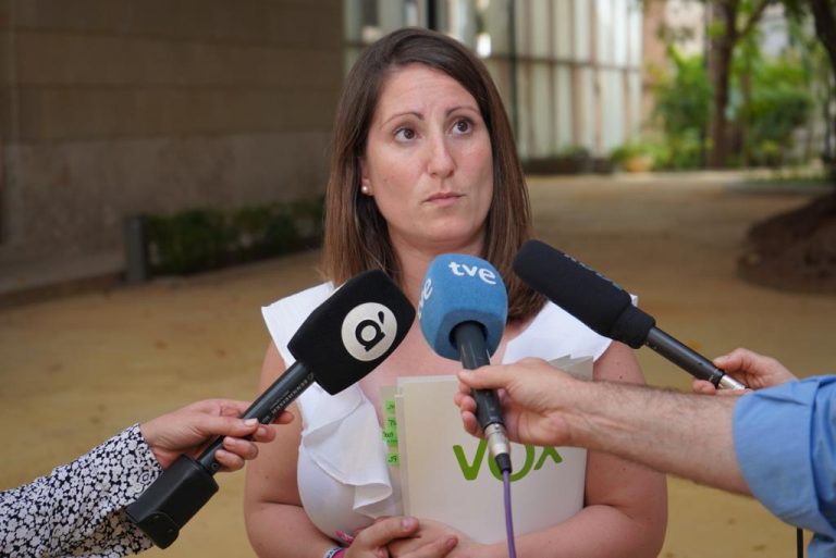 Caso Oltra| Vega (VOX): «Con la dimisión de Oltra se ha visto la cobardía de Puig que no se ha atrevido a cesarla»