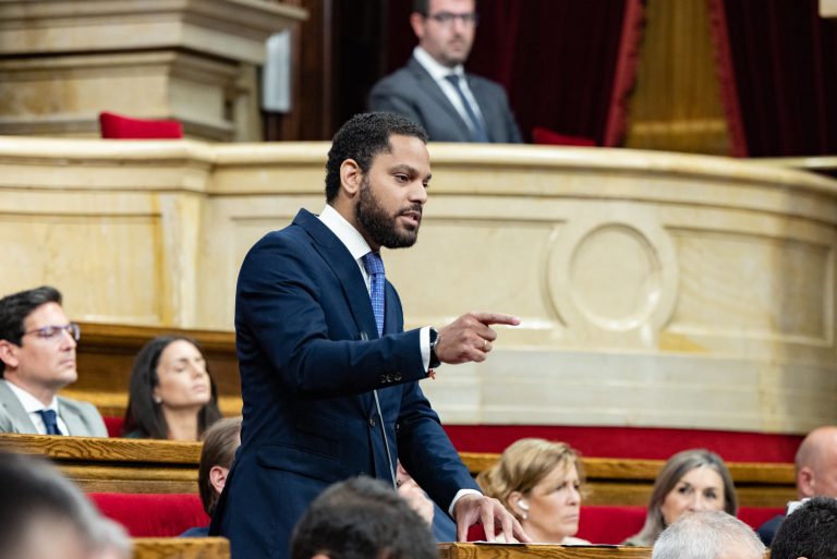 Cataluña| El CEO confirma la necesidad de Vox en Cataluña y da la victoria al PSC. El PP recuperaría su grupo parlamentario