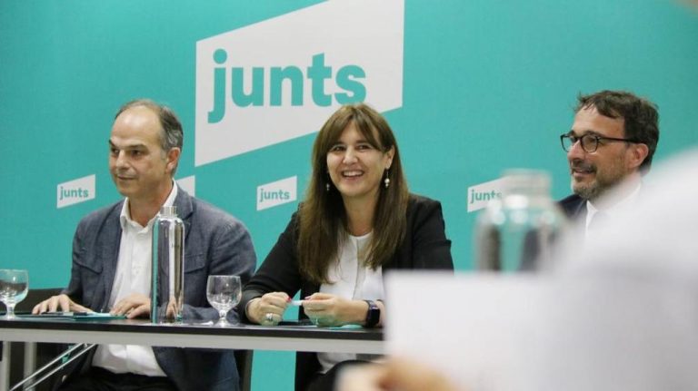Juicio contra Borràs| JxCat apoya «sin fisuras» a su líder procesada por corrupción y pide no caer «en la trampa de España»