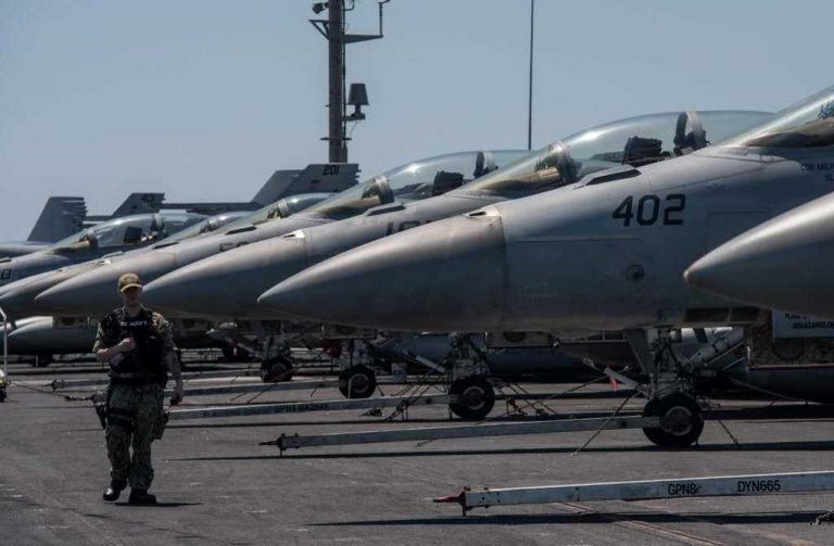 España| 6.000 marines estadounidenses a bordo del Portaaviones nuclear Harry S.Truman desembarcan en Palma