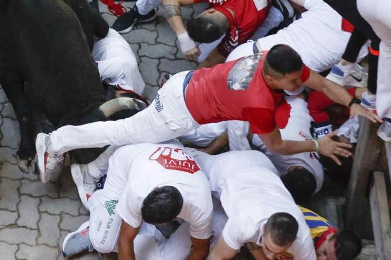 Sanfermines 2022| Quinto encierro: Una carrera peligrosa y accidentada con toros de José Cebada Gago