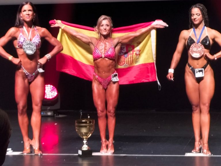 Francia| Espectacular triunfo de la española Elena Troyano: medalla de Oro y Bronce en el campeonato de «Europa Figure Pro» en Poitiers