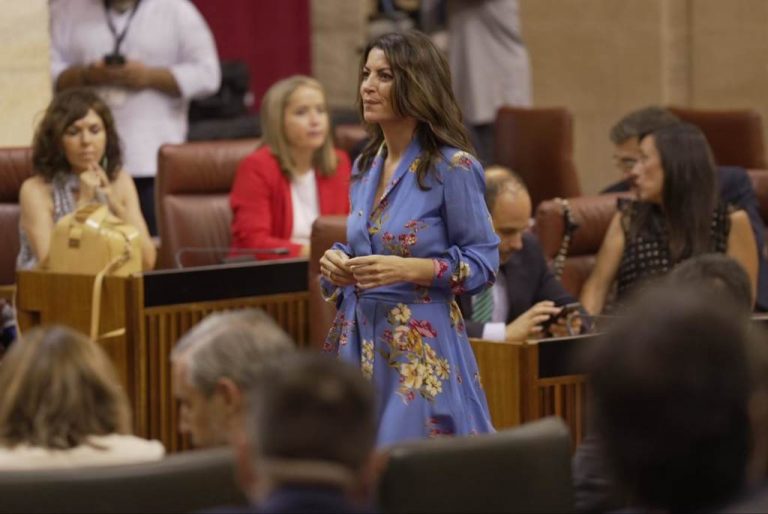 Andalucía| Macarena Olona Choclán hace efectiva su renuncia con la entrega de su acta de diputada 