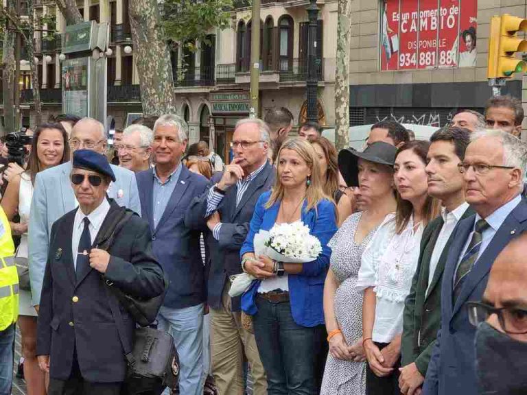 ACVOT, Plataforma 17A y Politea homenajean a las víctimas del 17A en su quinto aniversario en Barcelona