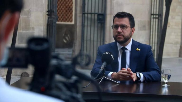 Aragonés va a ofrecer al PSC y Podemos una propuesta de referéndum de independencia en el Debate de Policía General de Cataluña