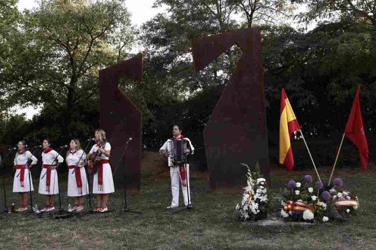 Navarra| Berriozar homenajea al subteniente Francisco Casanova asesinado por terroristas de ETA