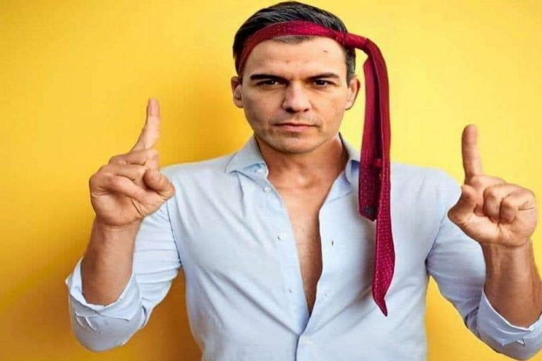 Ahorro energético| La «prohibición» de la corbata por Sánchez pone en el punto mira un accesorio esencial en ciertos trabajos y situaciones