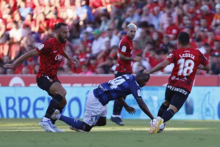 El Real Betis condena al RCD Mallorca en el «Visit Mallorca Estadi» siguiendo con su dinámica ganadora (1-2)