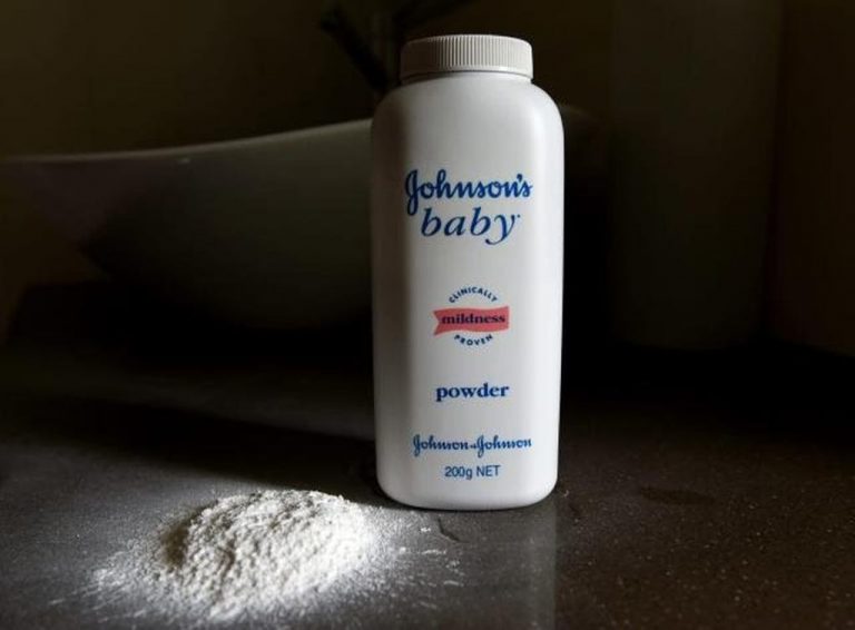 EEUU| La farmacéutica Johnson & Johnson (J&J) suspende la venta de sus «polvos de talco» para bebé en todo el mundo ante 38.000 demandas que lo vinculan al «cáncer de ovario»