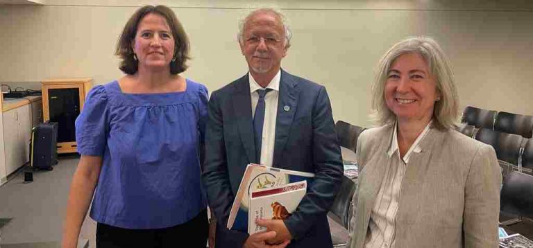 ANC siembra el odio hacia los españoles en Nueva York con un «informe internacional» sobre «represión» tras el atentado separatista en Cataluña