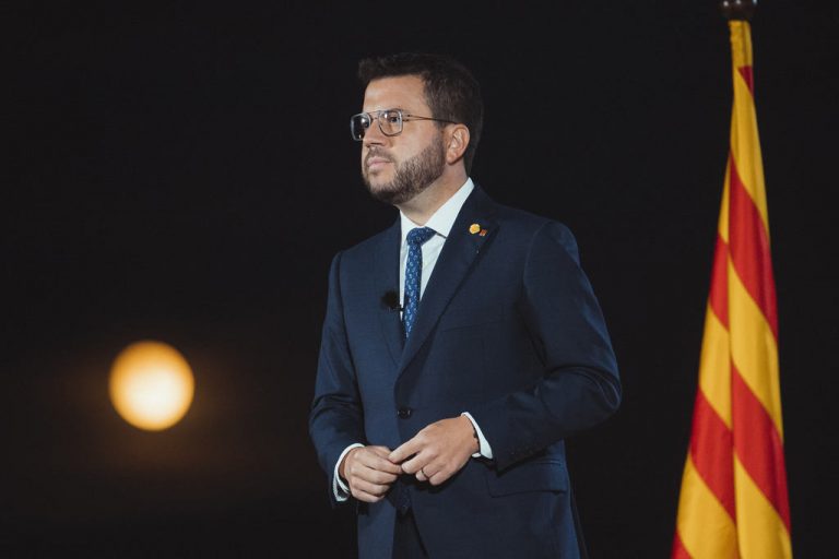 Aragonès rechaza proclamar la independencia de Cataluña en el segundo trimestre de 2023 pero «seguirá trabajando por la República Catalana»
