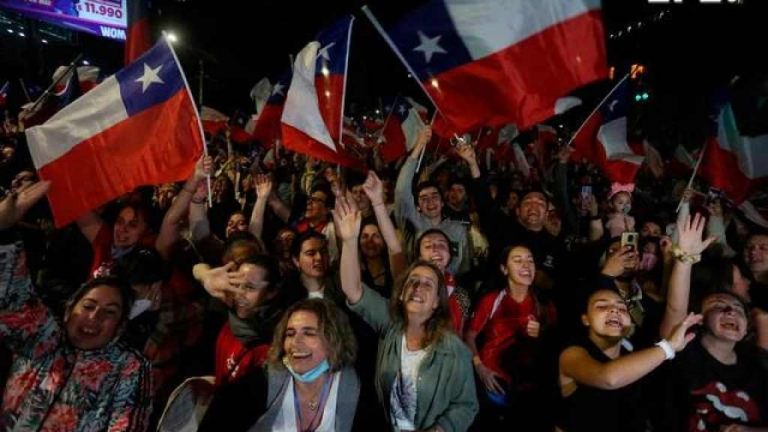 Chile rechaza con un 62 % en las urnas la nueva Constitución comunista, feminista y globalista del ultraizquierdista Gabriel Boric Font