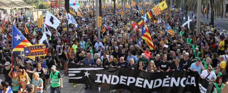 ANC, CUP y JxCat salen a la calle el 6D: «Independencia Ahora. Ningún Pacto con España para Encarcelarnos»