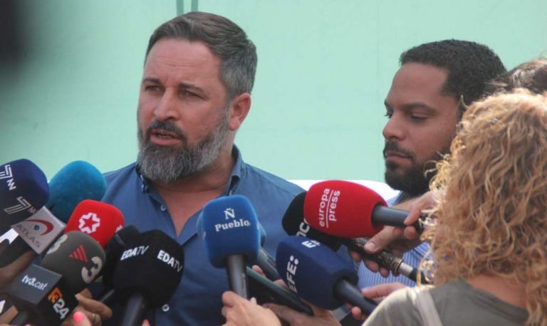 Abascal da un paso al frente sin eludir la pregunta y le abre la puerta a Macarena Olona Choclán