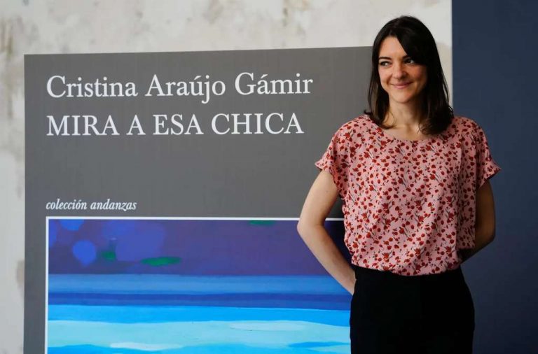 La obra «Mira a esa chica» de Cristina Araújo Gámir sobre violación grupal gana el XVIII Premio Tusquets de Novela