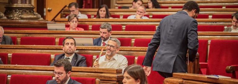 Tremendo repaso de Ignacio Garriga Vaz de Concicao (VOX) a Aragonés y ‘progres’ sobre violencia e inmigración