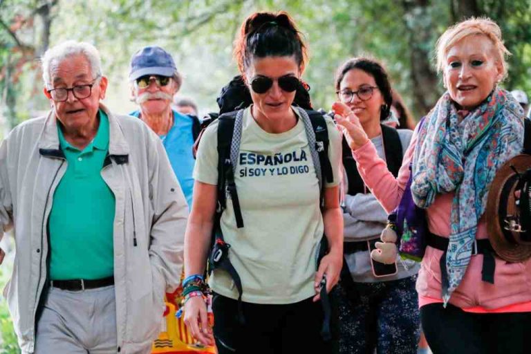 Macarena Olona pierde su pulso a sus compañeros del CAP de VOX y recibe un contundente adiós
